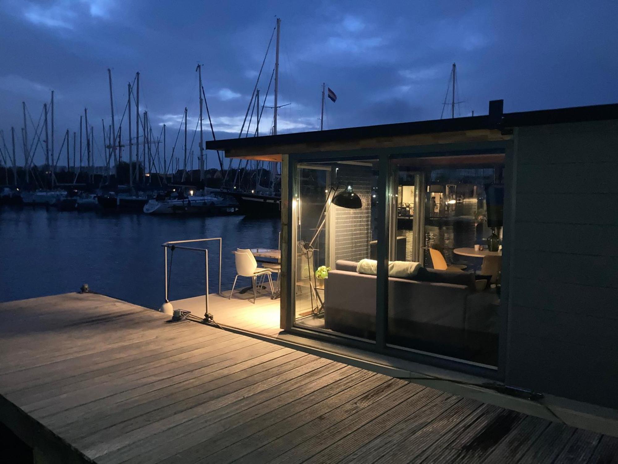 ホテル Houseboat De Amstel モニキンダム エクステリア 写真