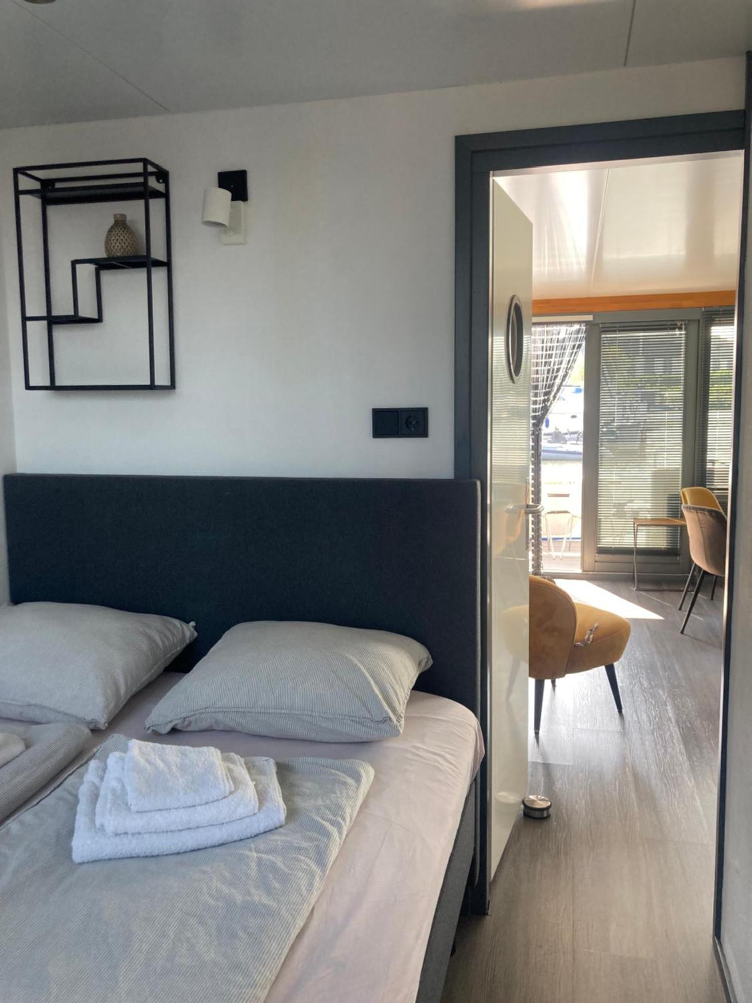 ホテル Houseboat De Amstel モニキンダム エクステリア 写真